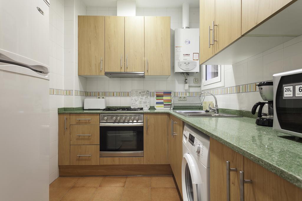 Apartments Barcelona & Home Deco Eixample ภายนอก รูปภาพ
